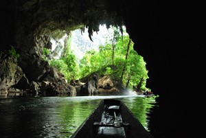 Laos - Kong Lor Caves